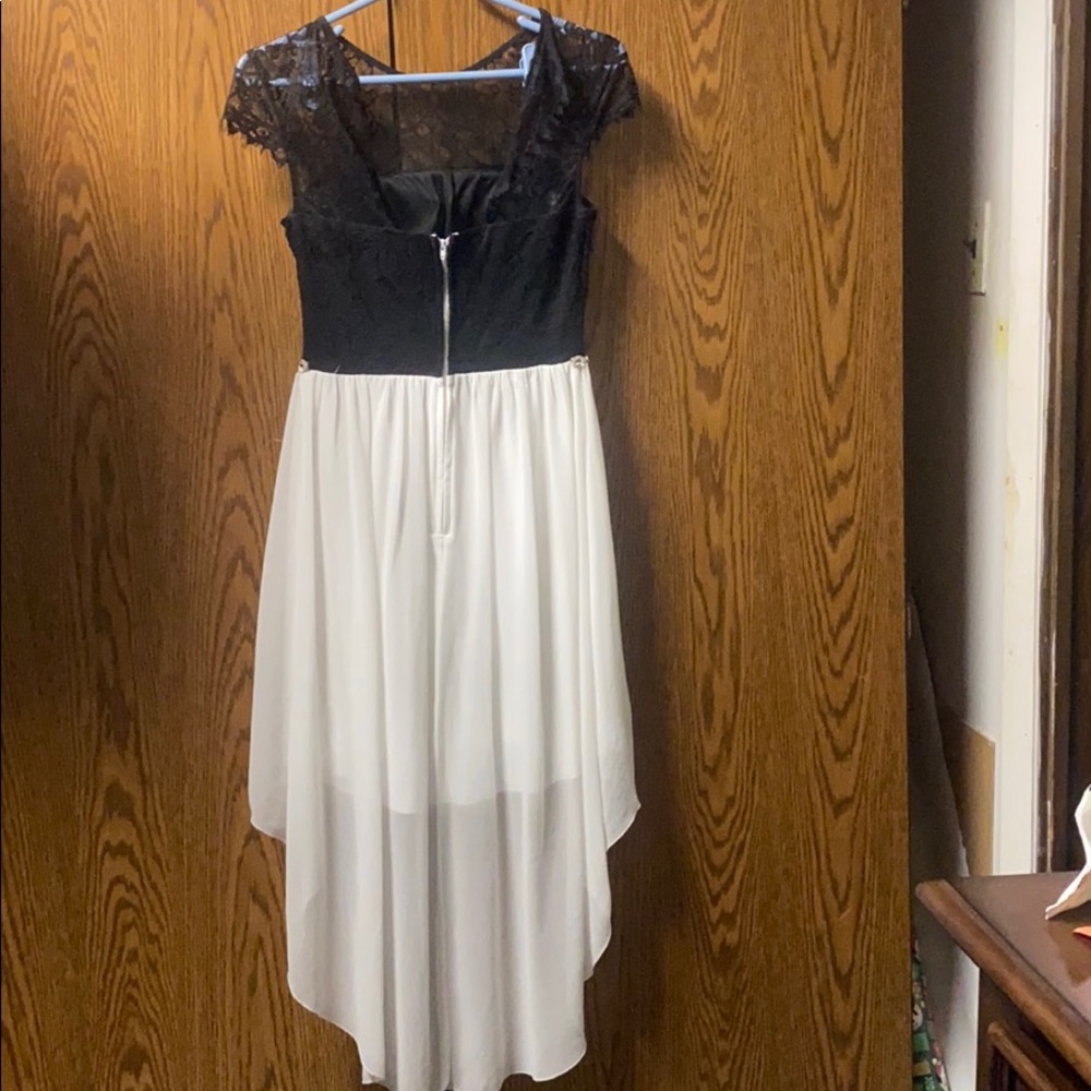 Dress - Picture 5 of 7